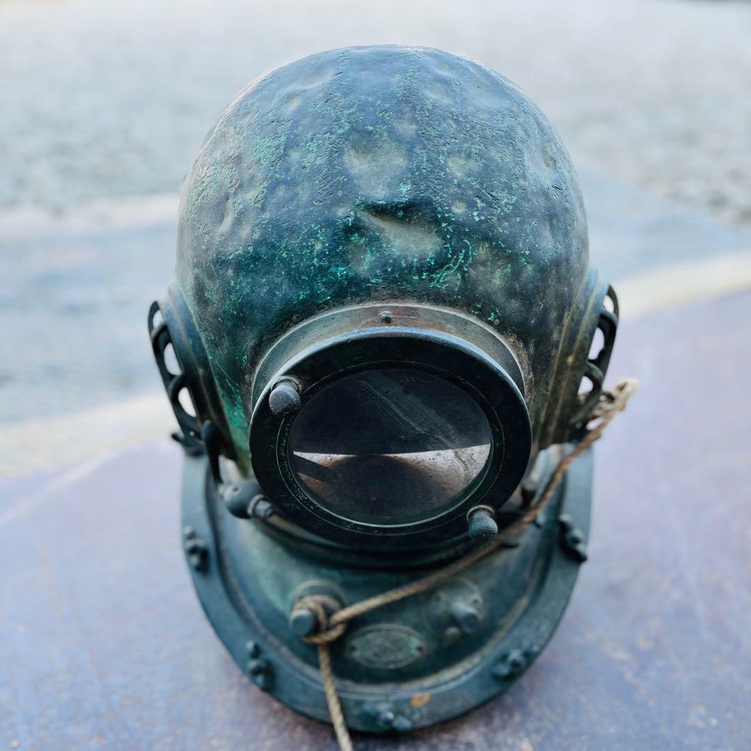 【希少】東亜潜水機株式会社　ヘルメット式潜水　アンティークの潜水ヘルメット真鍮①