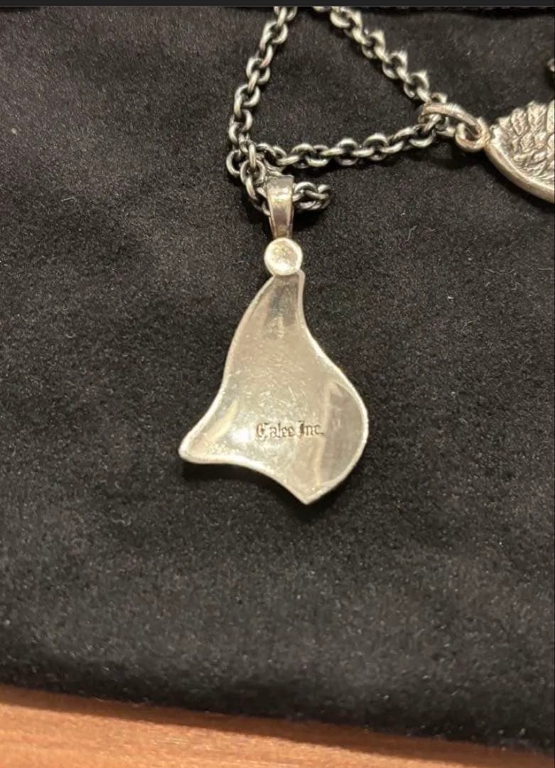 caleeネックレストップ