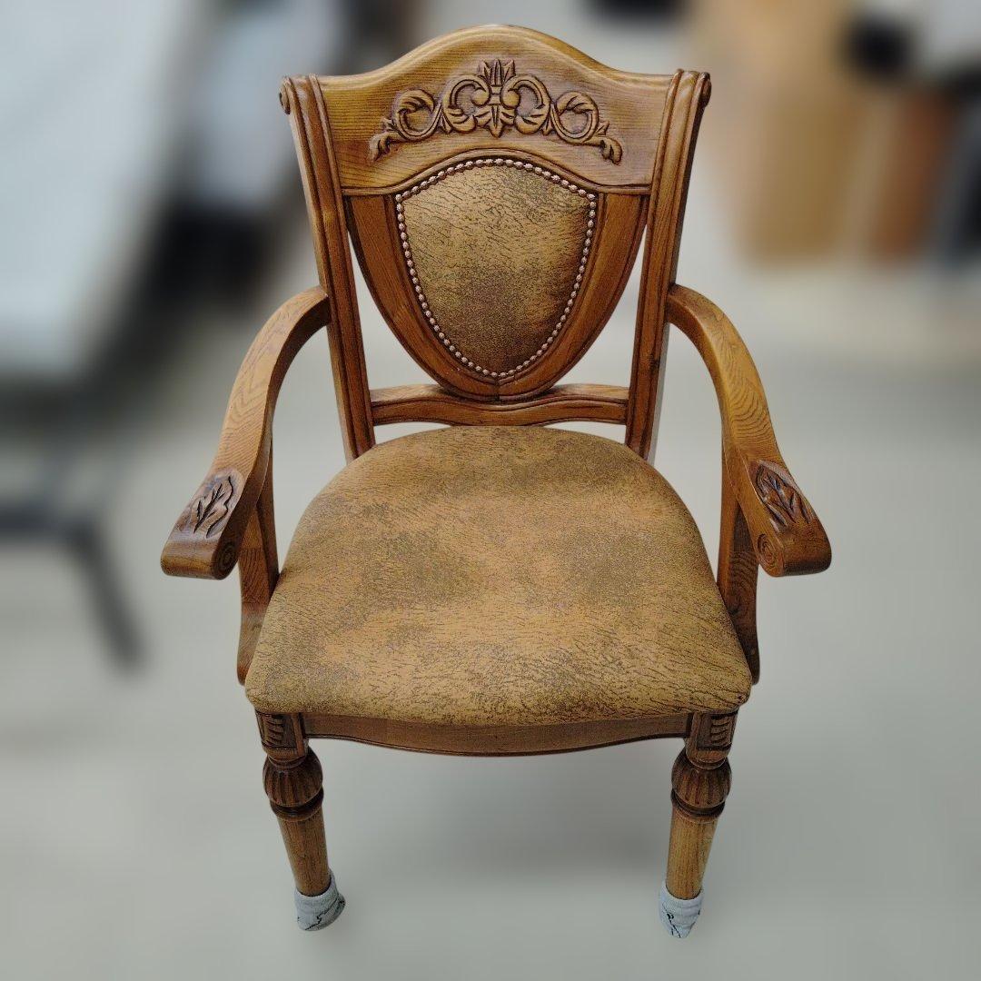 B クラシックスタイル 木製アームチェア ヴィンテージ アンティーク家具