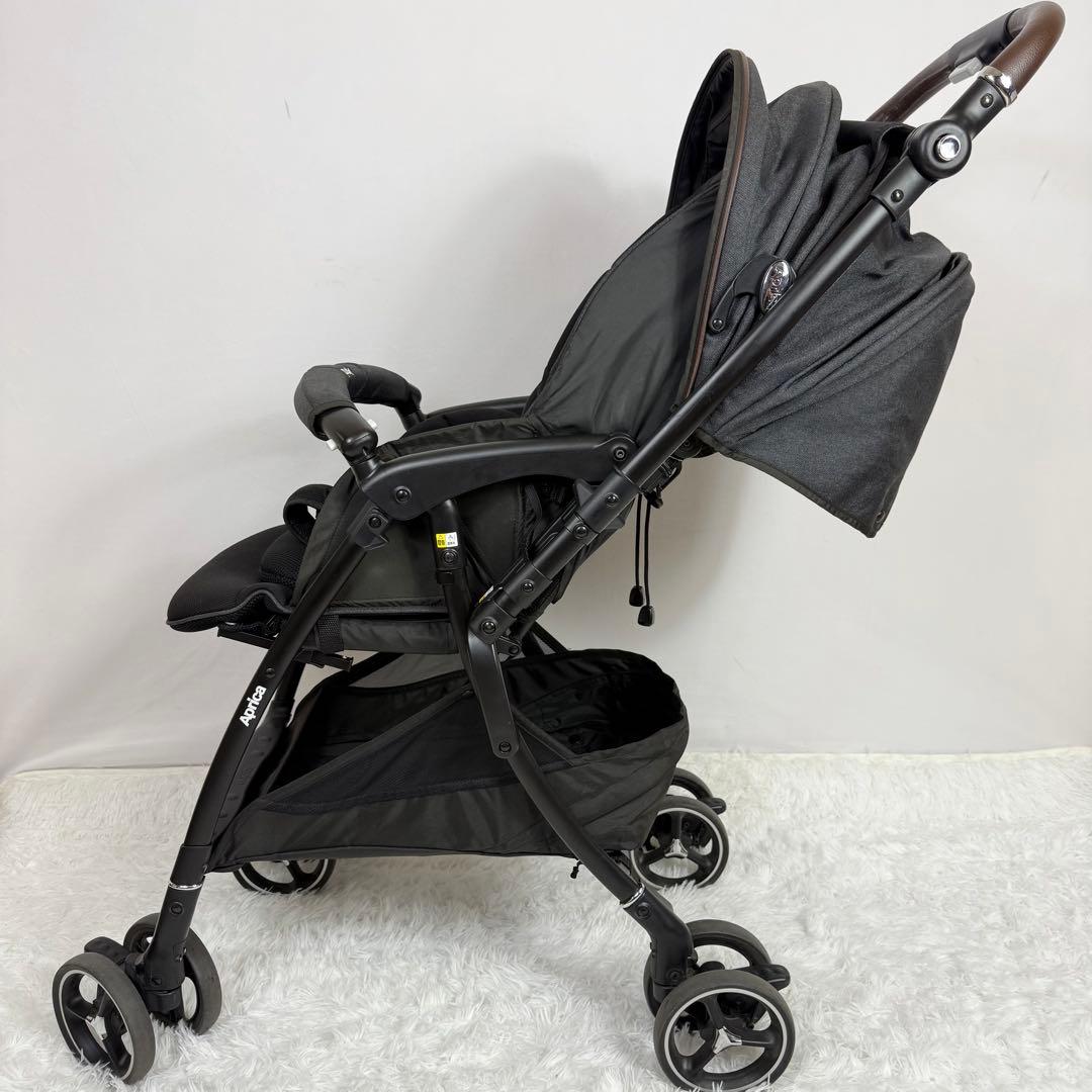 「美品」aprica アップリカ　ラクーナ　クッション　フリー　プラス