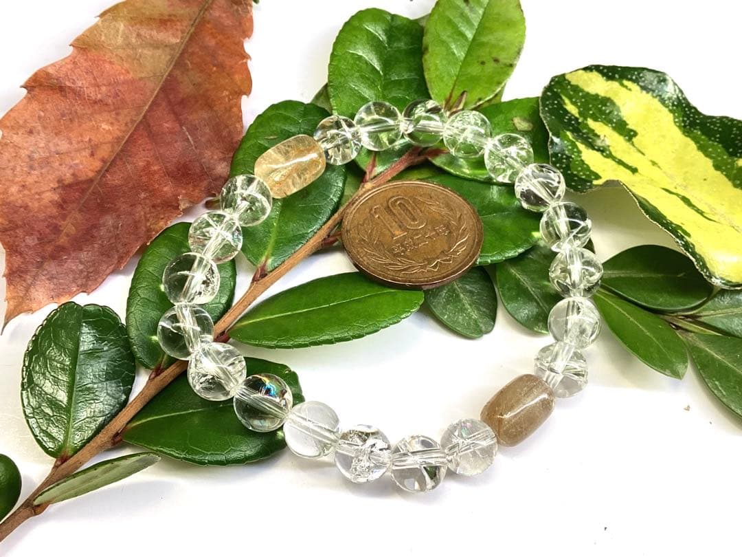 ✳メルカリ初ブレスレットレア玉　乙女鉱山水晶ゴールドルチル&奈留島水晶全て虹入り