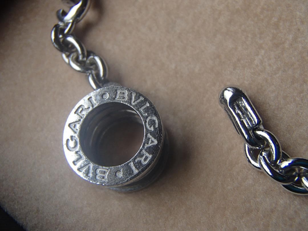 BVLGARI　ブルガリ　ビーゼロワン　キーホルダー