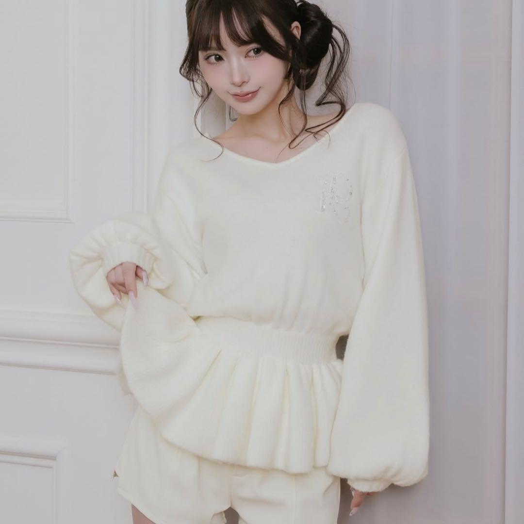 darich ぺプラムVネックニットトップス