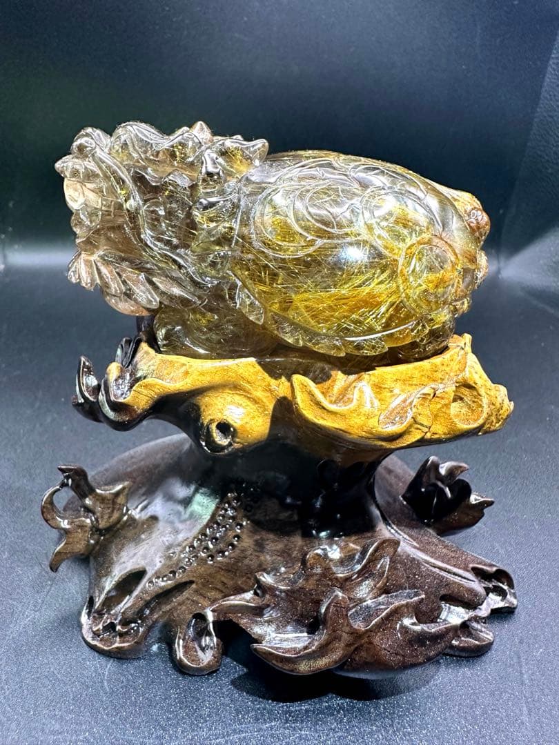 ルチルクォーツ　置物　ロングイ