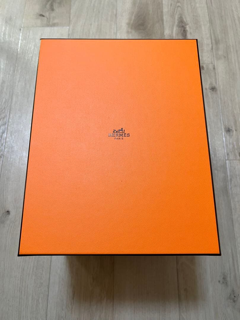 HERMES エルメス　箱　オレンジボックス　ピコタンpm 18