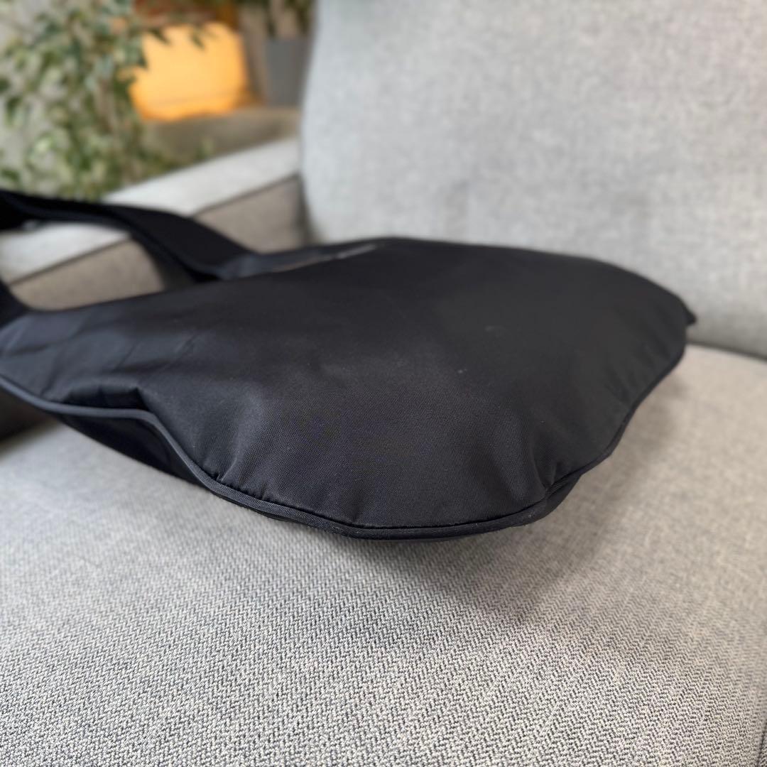 FENDI フェンディ FFロゴ ナイロン ホーボーバッグ