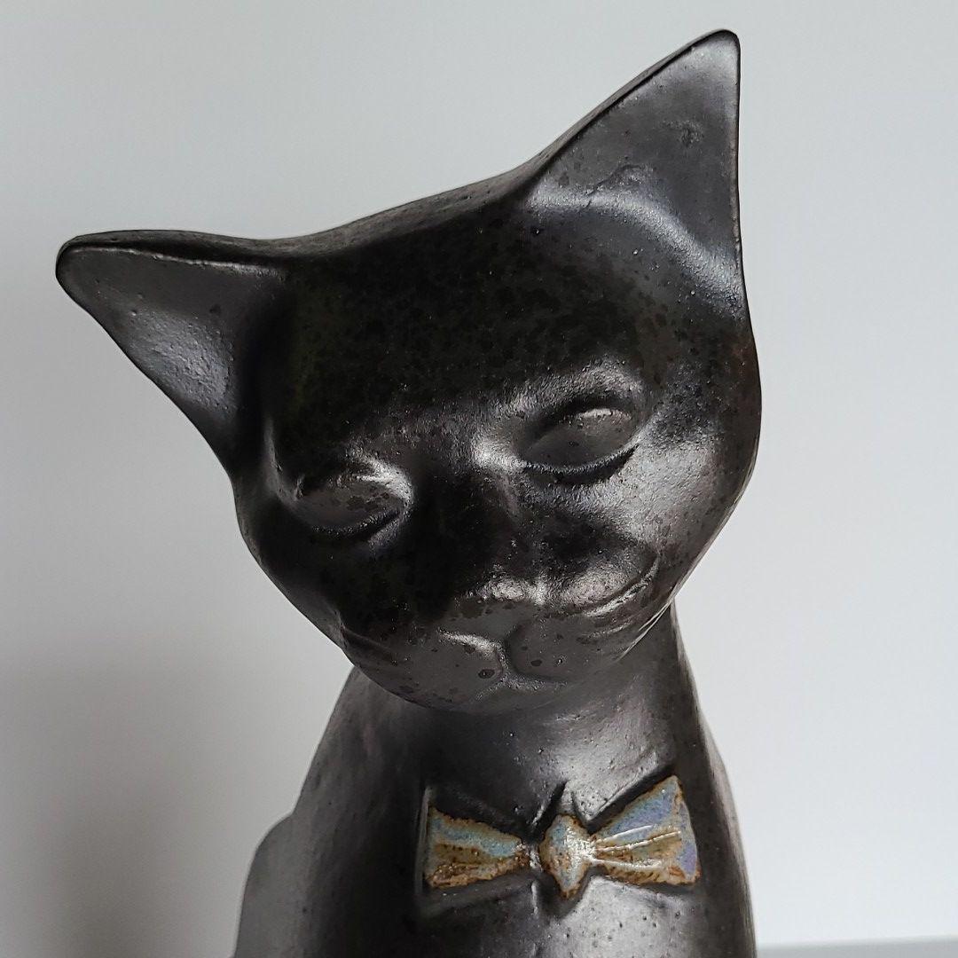 信楽焼傘立て  ねこレリーフ 高さ６３cm