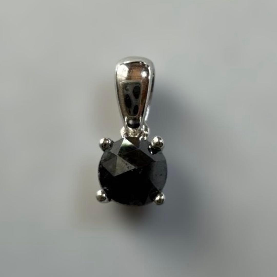 天然　ブラックダイヤモンド　ペンダントトップ　S925