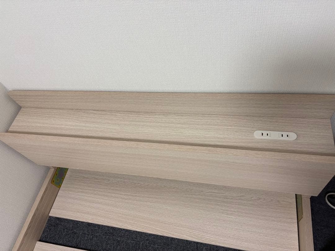 シングルベッドフレーム ライトウッド コンセント付き