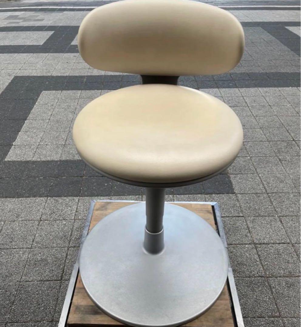 KOKUYO コクヨ　背付きアルミ円盤脚タイプ　医院用　診察用