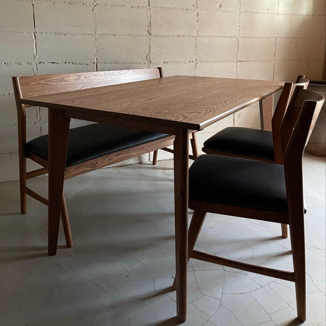 Bayan　 美品　unico DIFE ウニコ　ダイニングテーブル