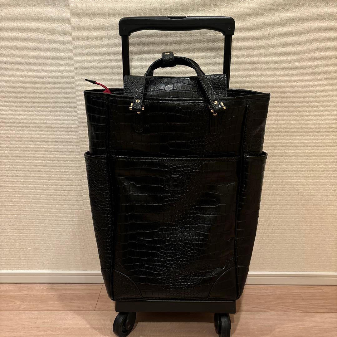 スワニー　黒　クロコダイル調　キャリーバッグ