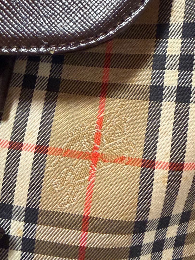Pooh^_^ 様　Burberryノバチェック柄リュック シャドーホース