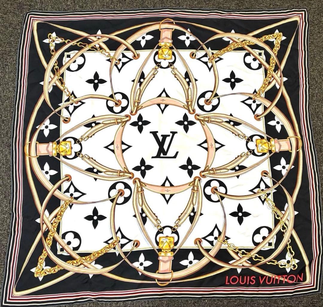LOUIS VUITTON シルクスカーフ　大判