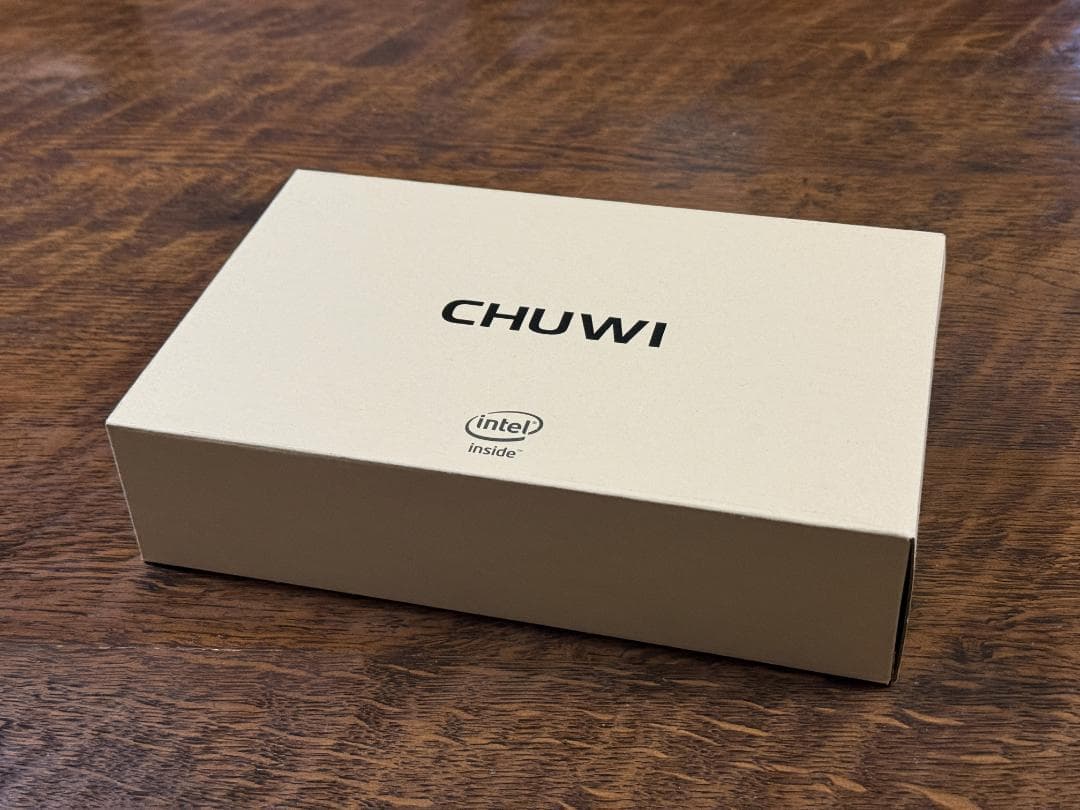 【極美品】CHUWI MiniBook Core m3-8100Y／8／256