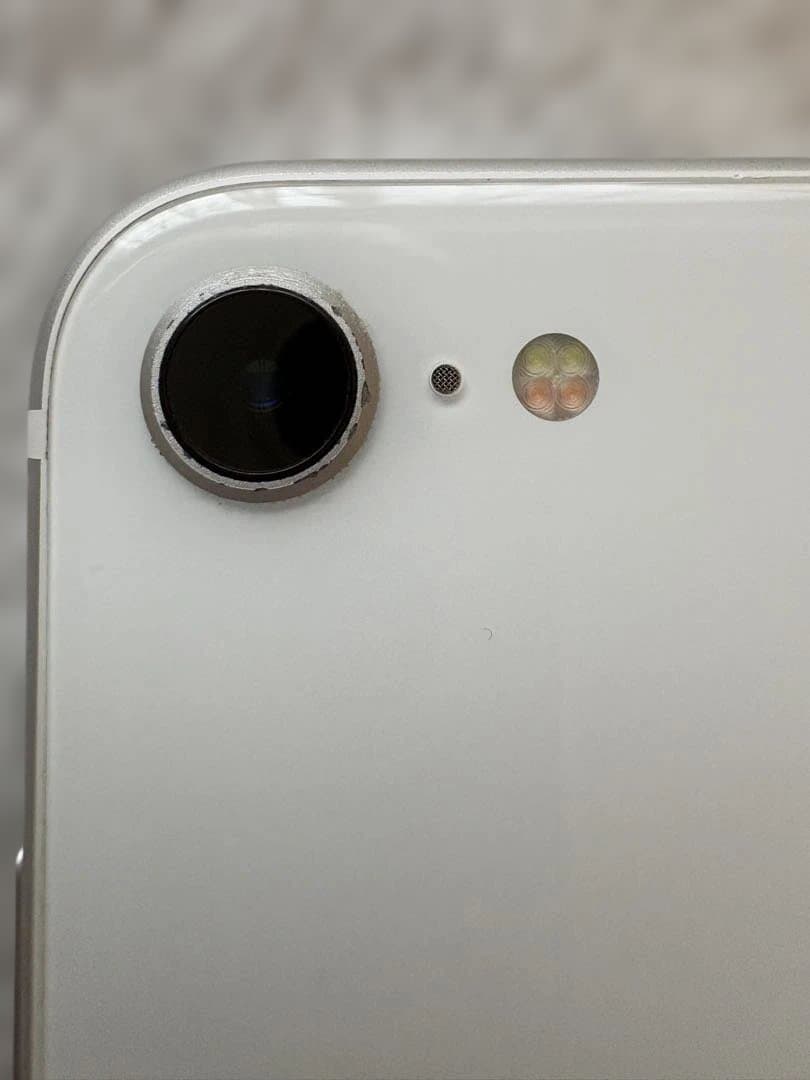 iPhone SE 本体 (第2世代) ホワイト 64GB