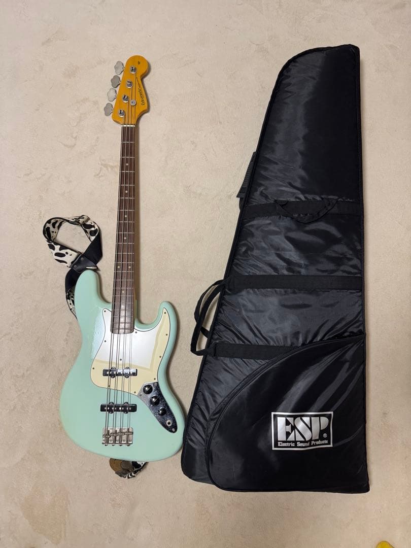 Edwards エレキベース ミントグリーン ストラップ付き