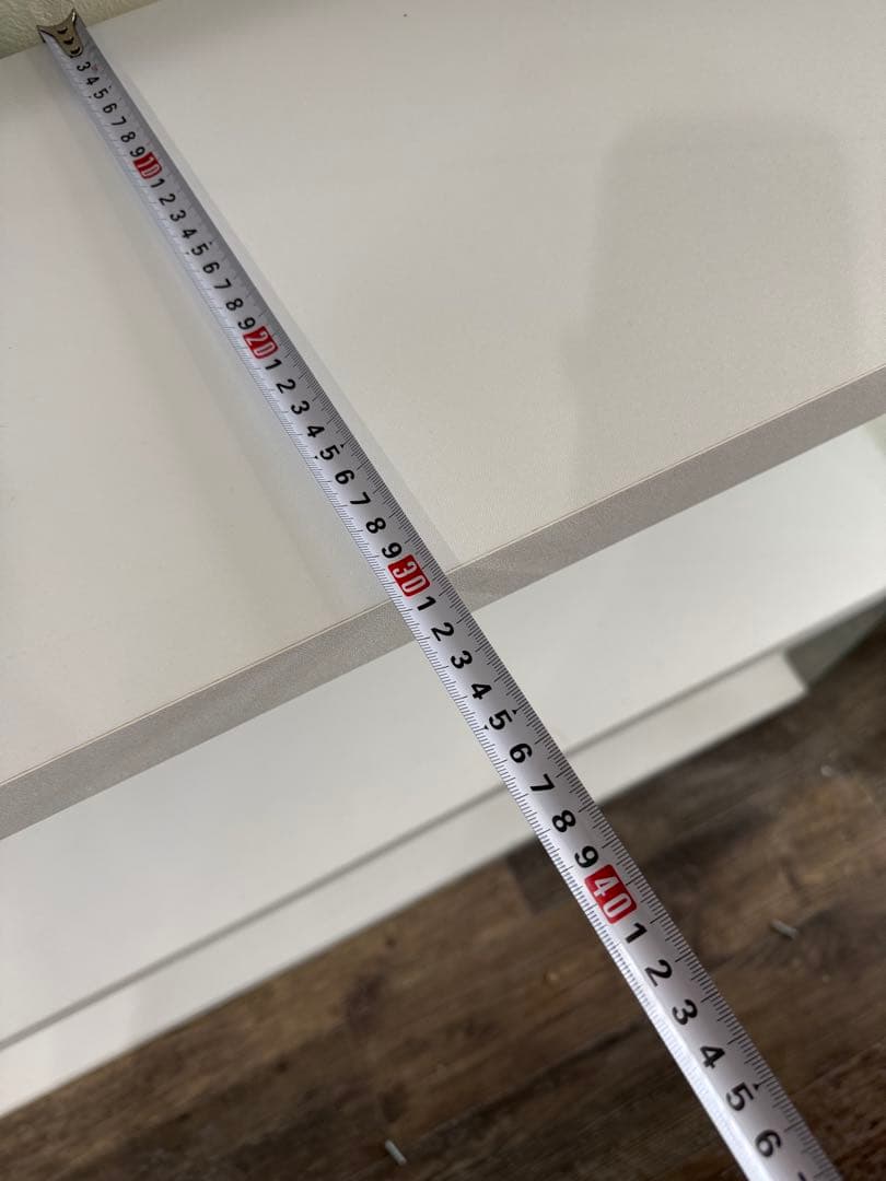 4段ホワイトガラスケース