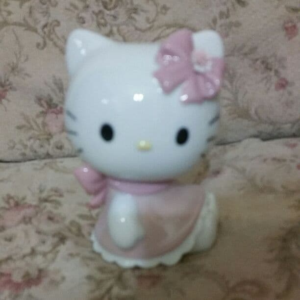 リアドロ陶器HelloKittyハローキティコラボです。