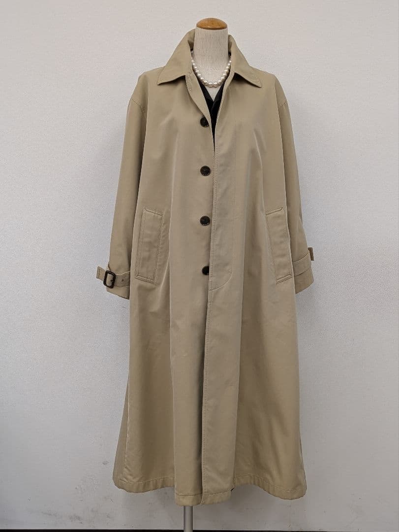 トゥモローランド・MACPHEE（マカフィー）のベージュコート ゆったりデザイン
