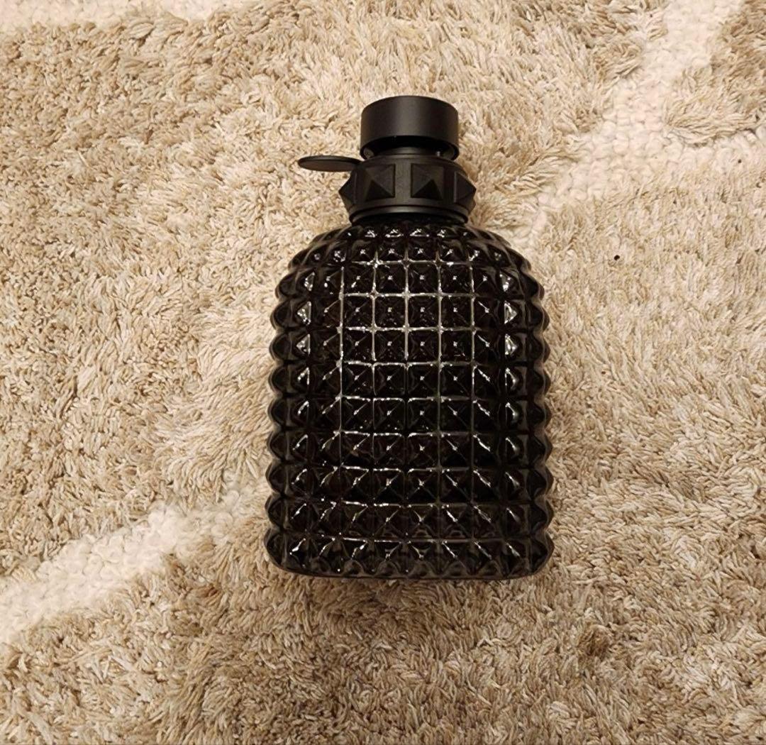 VALENTINO UOMO BORN IN ROMA 香水 100ML 新しい