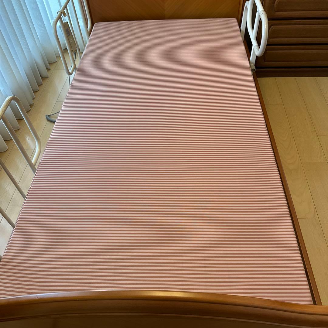 パラマウントベッド シングルサイズ　マット付き
