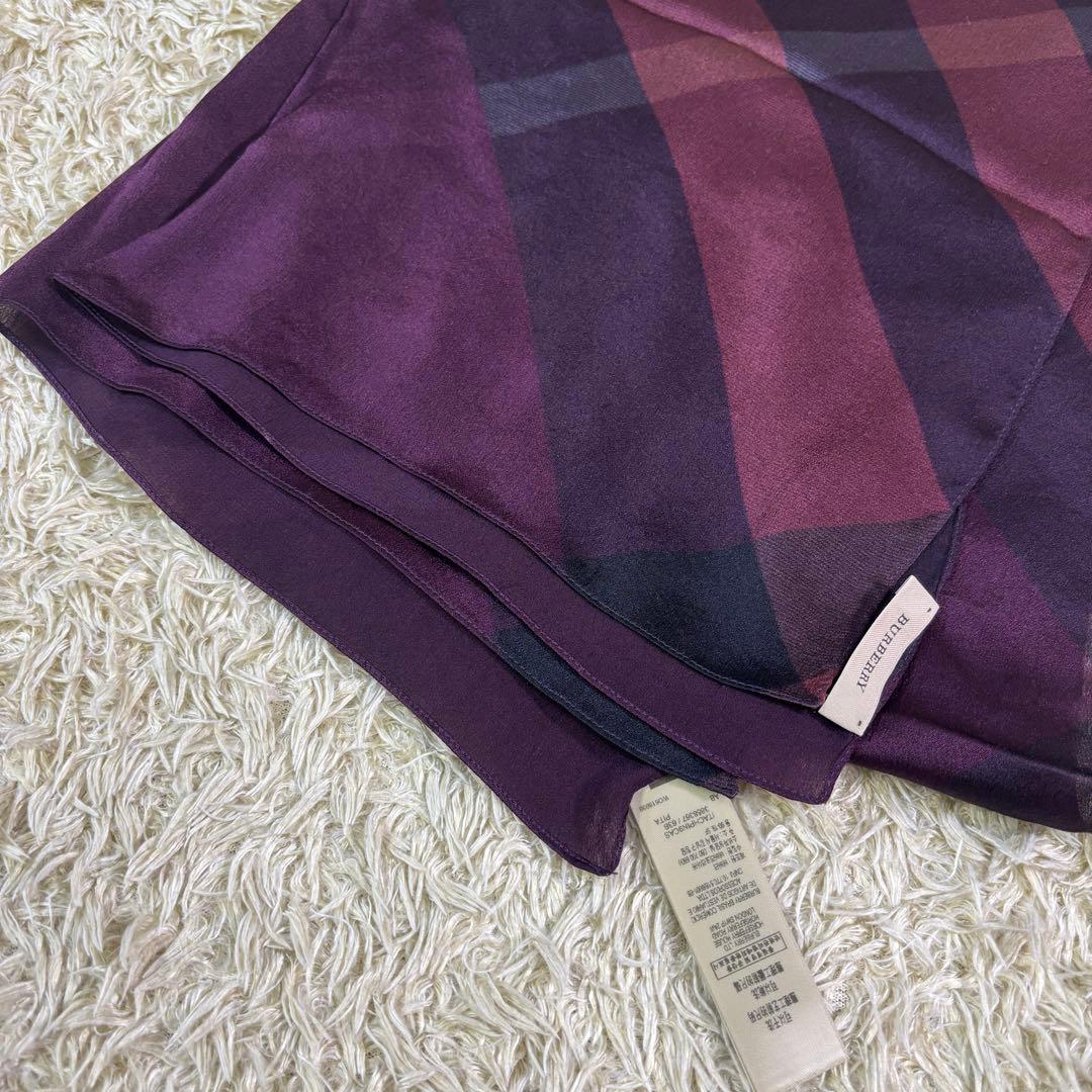 美品　バーバリー　イタリア製　シルク100% ロング　スカーフ　ストール