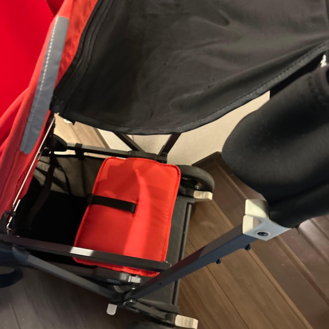 Joovy ジュービーカブース　二人乗り　ウルトラライト グラファイト