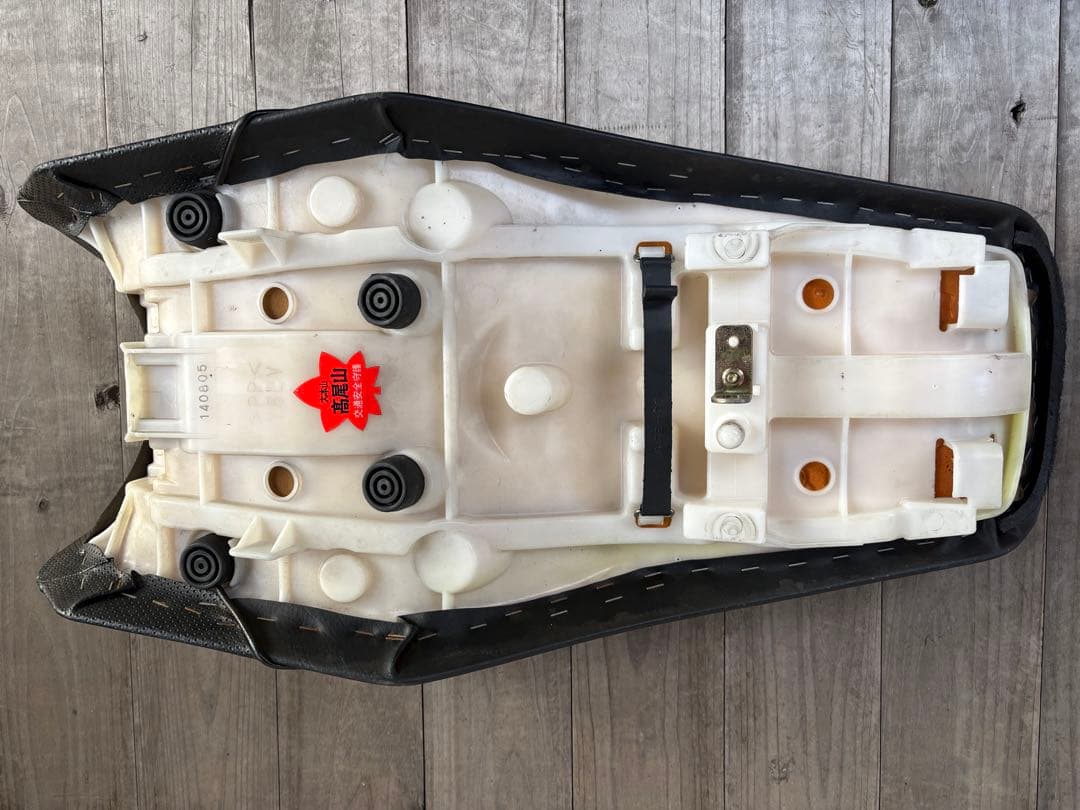 XJR1300 RP03J 純正シート