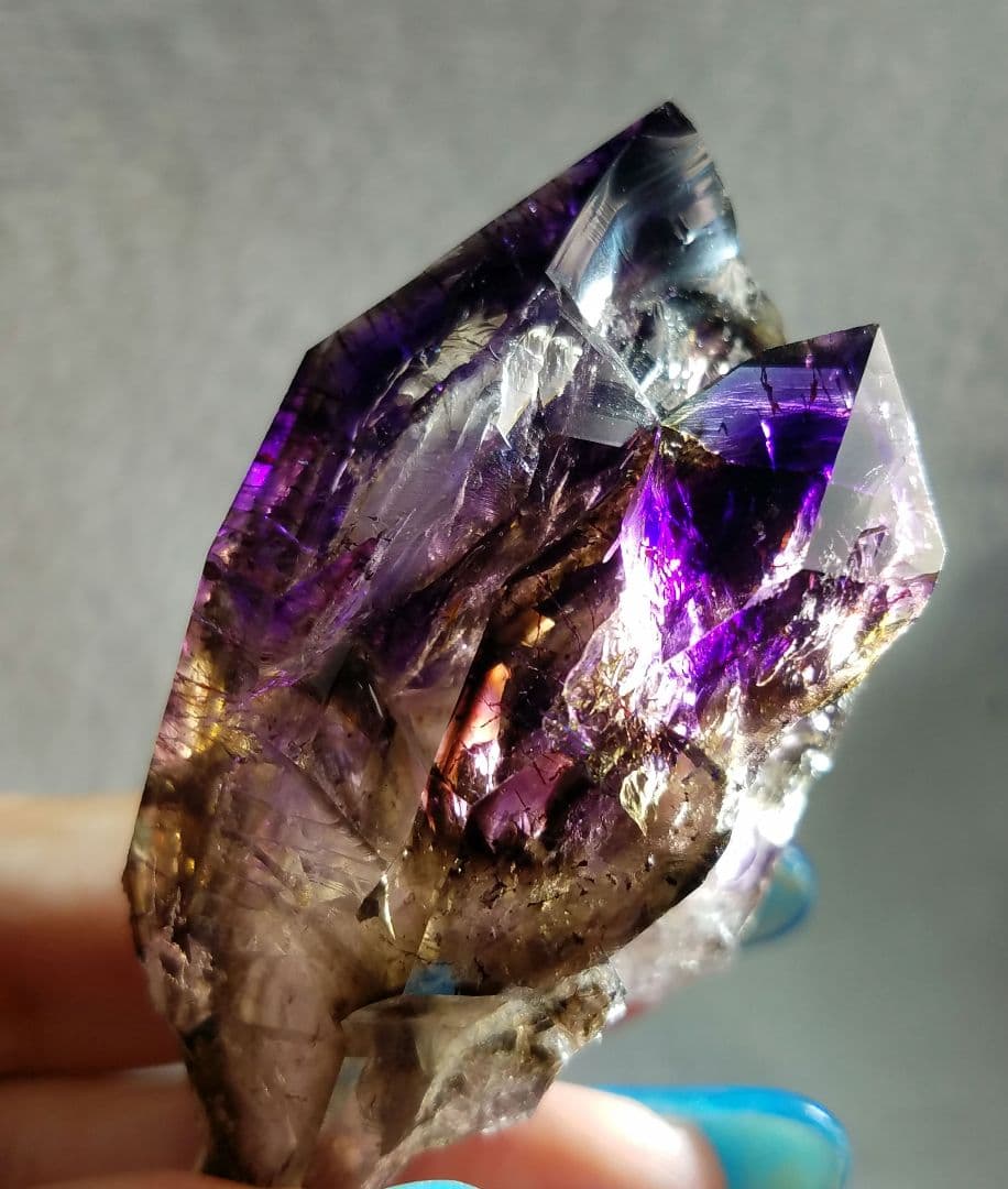 ジンバブエ産シャンガンアメジストNo1216