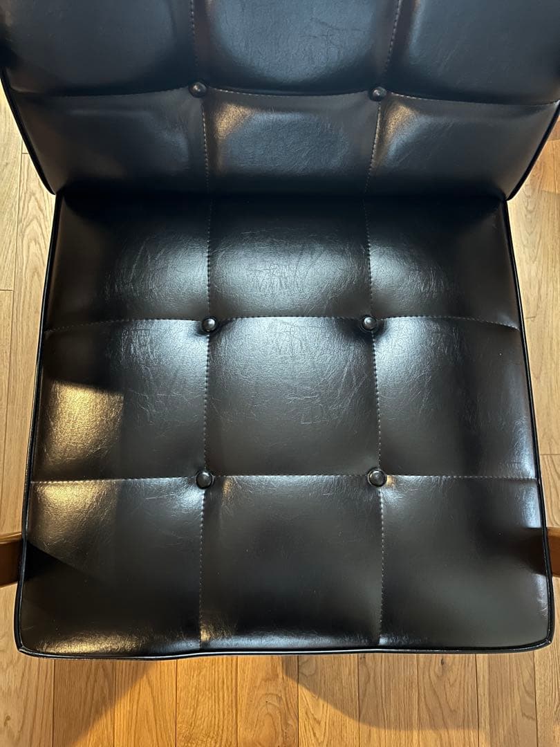 カリモク60 Kチェア 黒