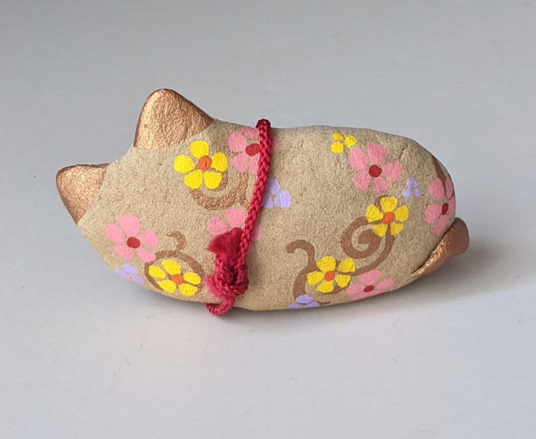 招き猫 花柄 置物