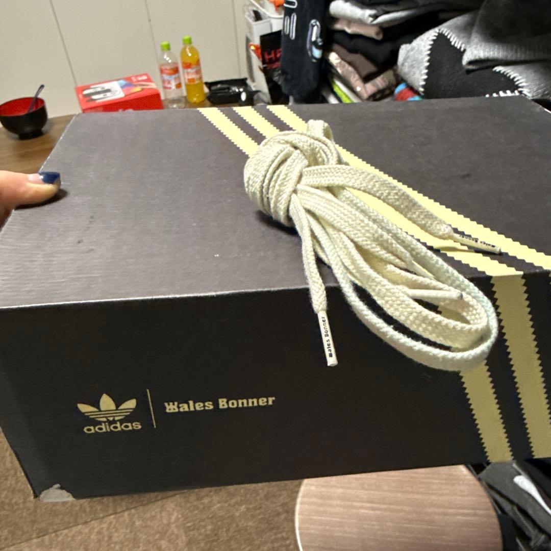 ウェールズボナー　adidasサンバ　レオパード