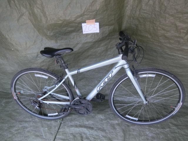 205：FELT　クロスバイク　部品取等ジャンク　引取限定：埼玉県所沢市