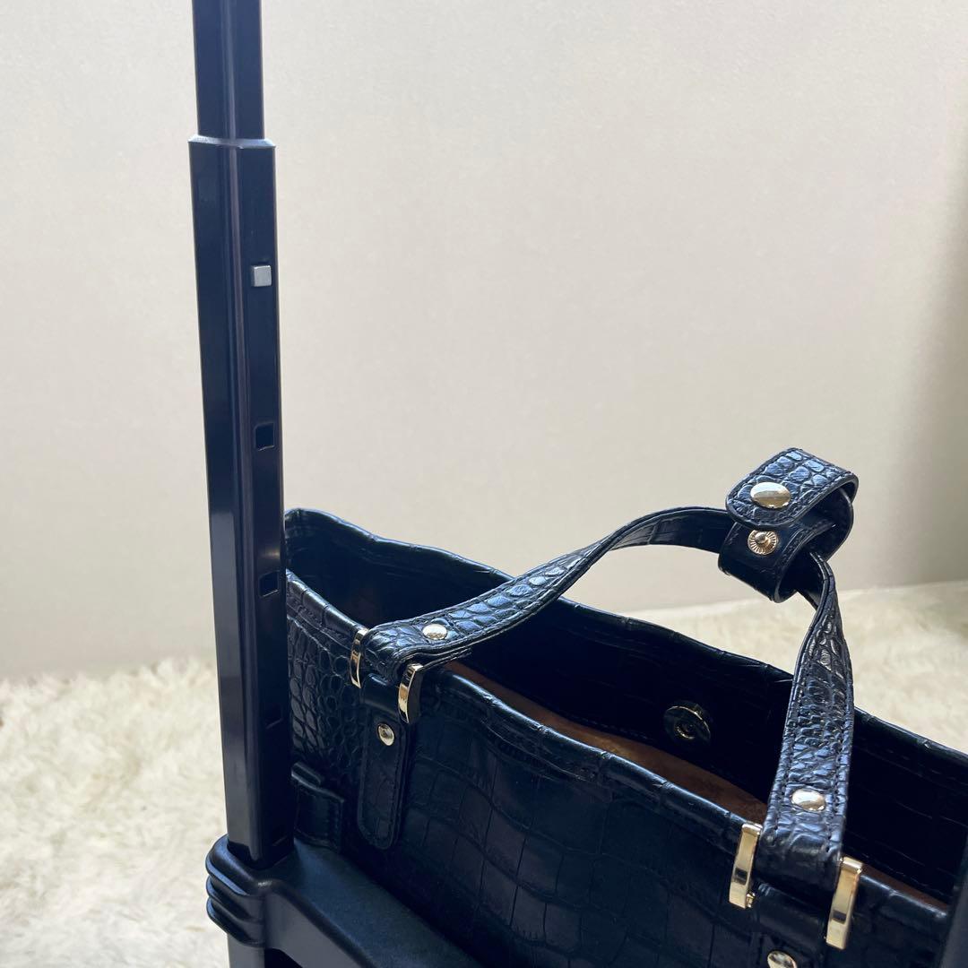 極美品　近沢レース　コラボ　スワニー　2way キャリーバッグ　クロコ型押し　黒