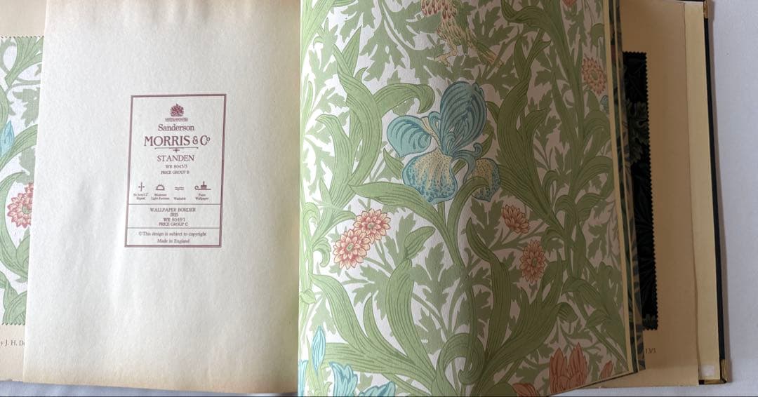 命が息づくモリスデザイン。眺めても飾っても美しい大型ビンテージカタログ。