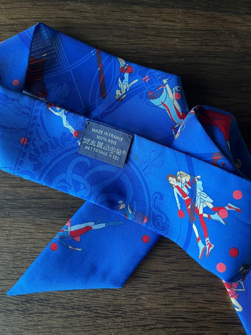 HERMES エルメス　ツイリー　エクスリブリス　パリジェンヌ ブルー　お箱付き