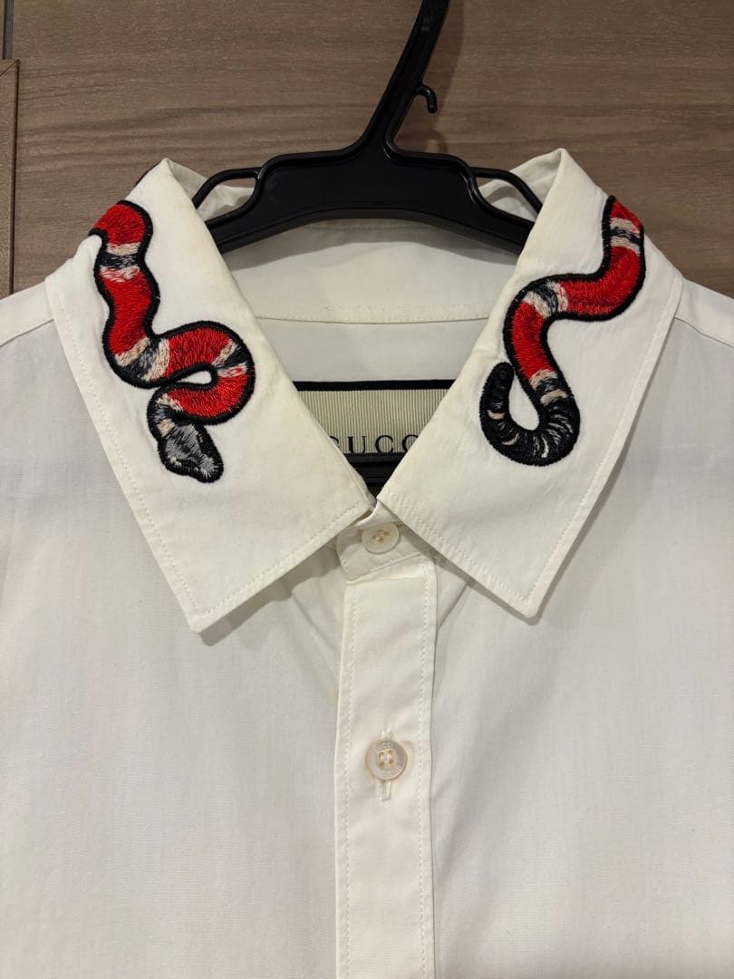 【BTSテテ着用】グッチ　長袖シャツ　スネーク　刺繍　Mサイズ　ホワイト
