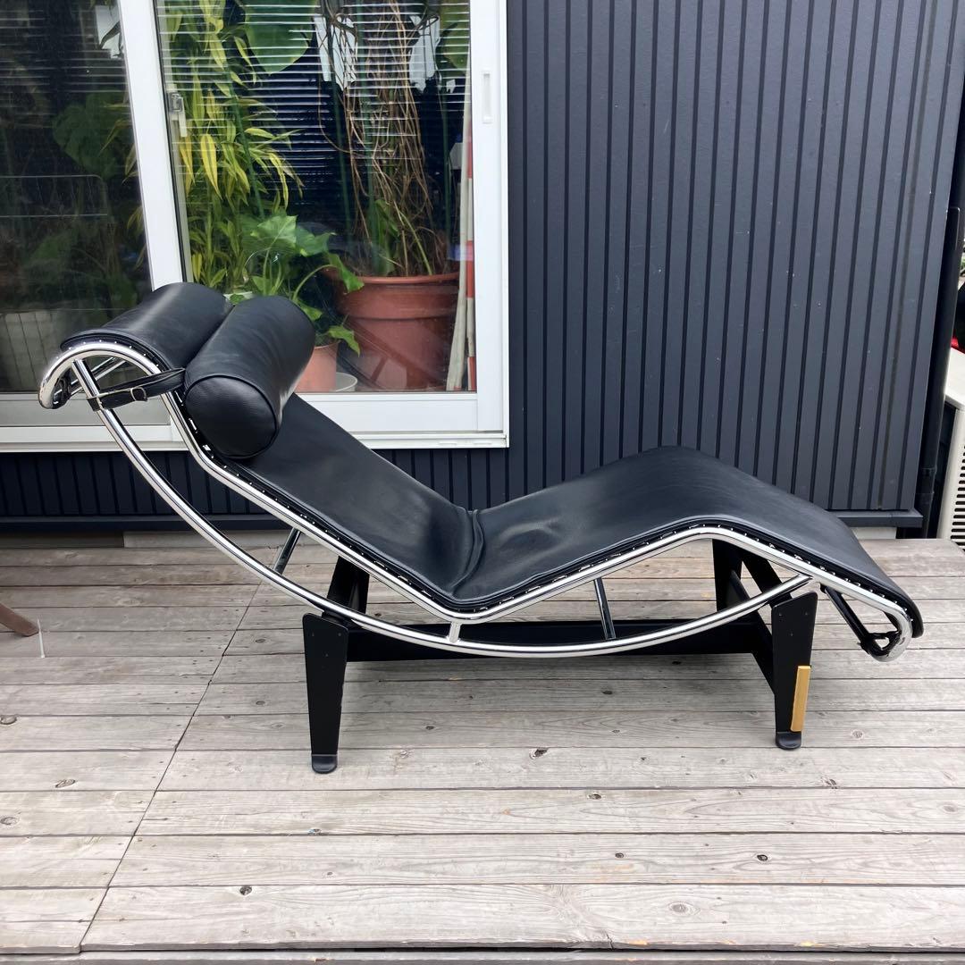 ル・コルビュジエ シェーズロング 本革 LC4 リクライニングソファ ベッド