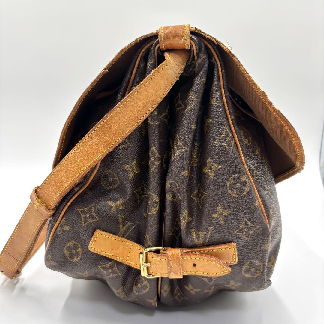 LOUIS VUITTON ルイヴィトン ソミュール ショルダーバッグ