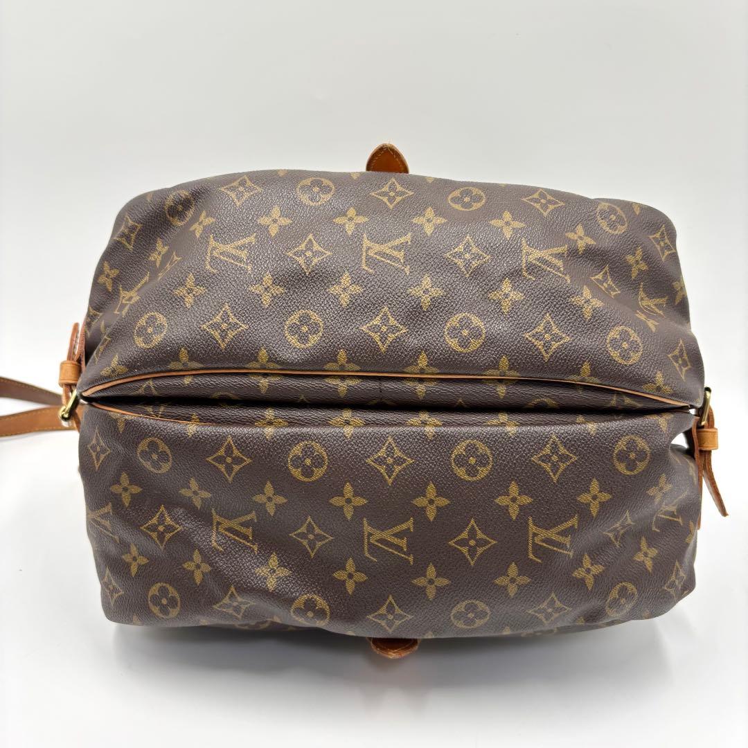LOUIS VUITTON ルイヴィトン ソミュール ショルダーバッグ