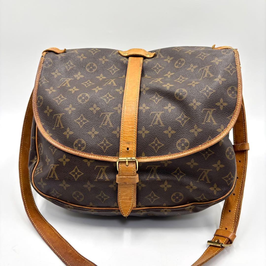 LOUIS VUITTON ルイヴィトン ソミュール ショルダーバッグ