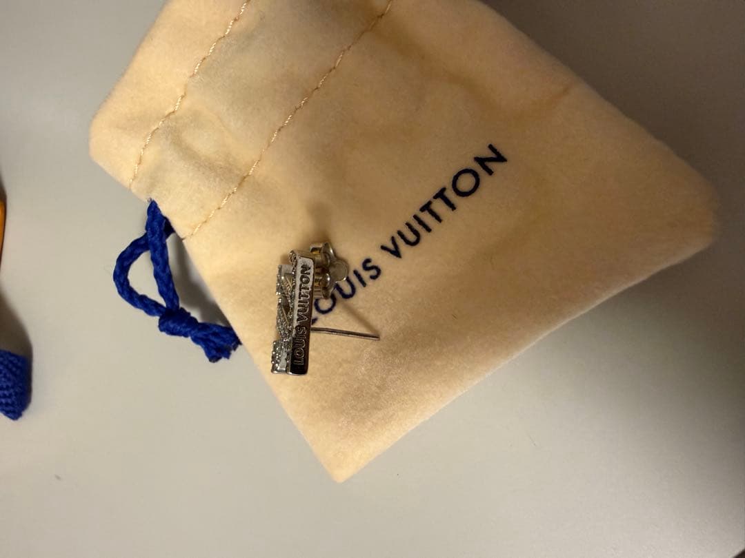 S*O様 ルイヴィトン ピアス 片耳用　付属品付き