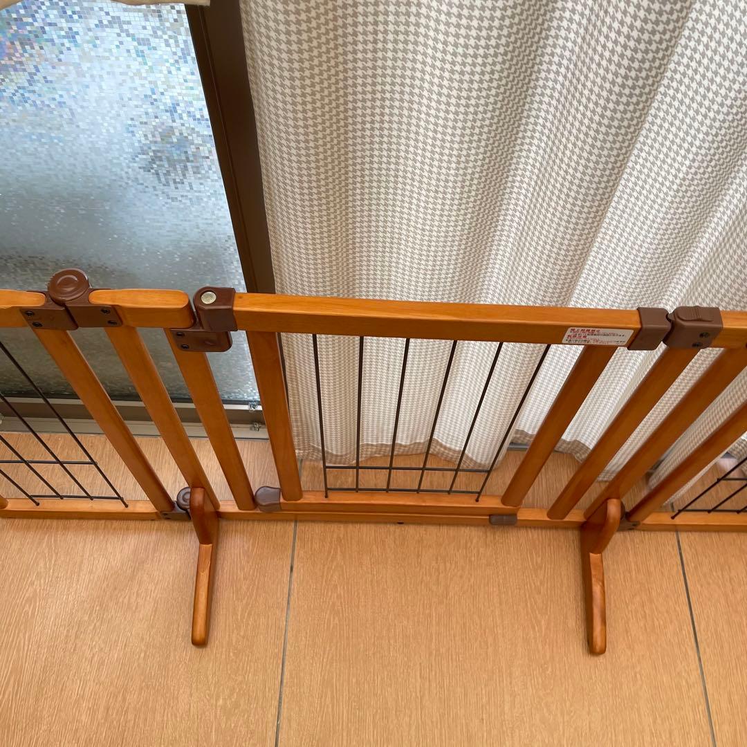 綺麗！リッチェル　木製　おくだけゲート　ペットゲート　ベビーゲートS