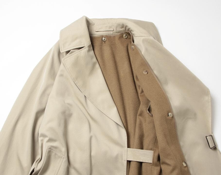 美品! コモリ コットンギャバ タイロッケンコート