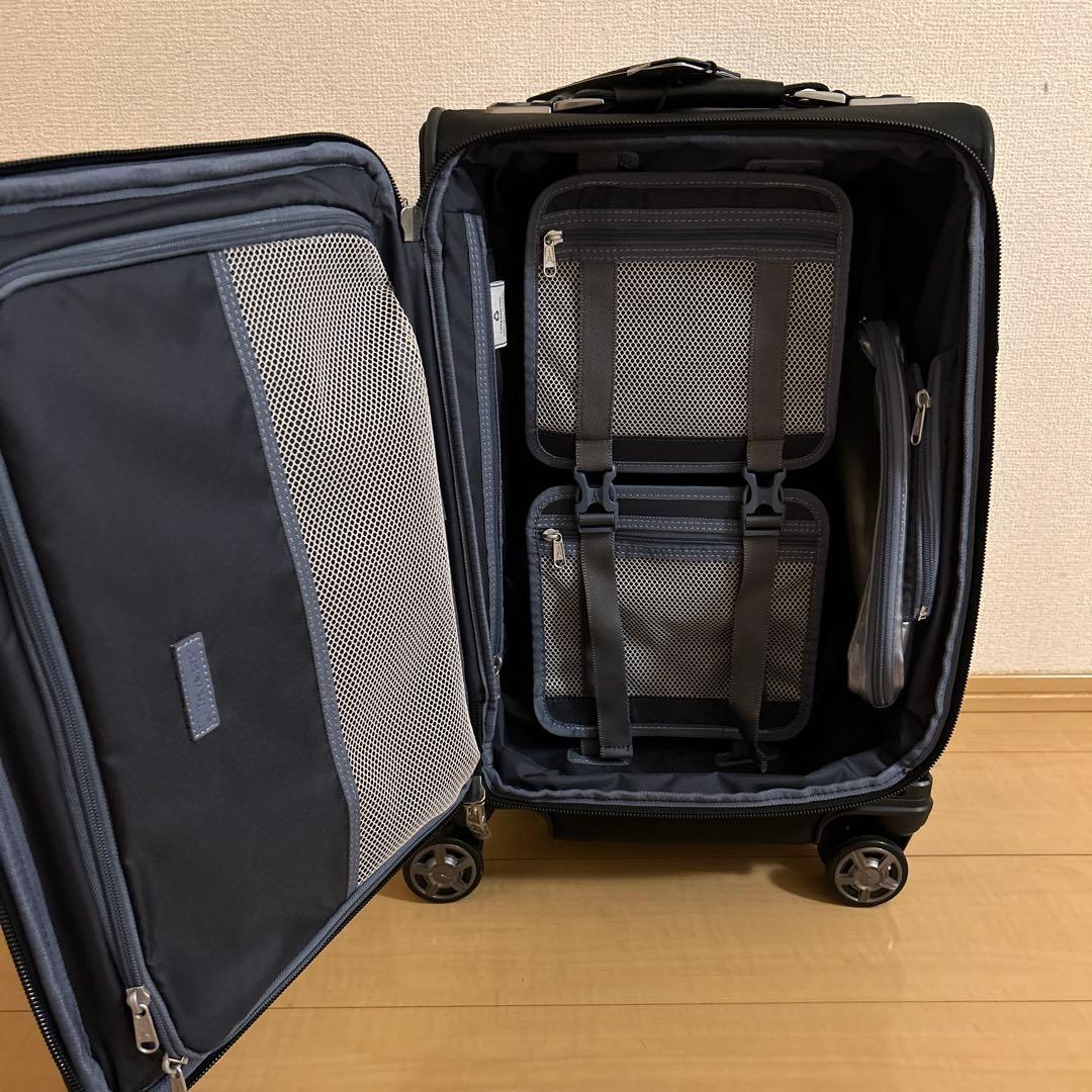 【新品未使用】Travelpro キャリーケース