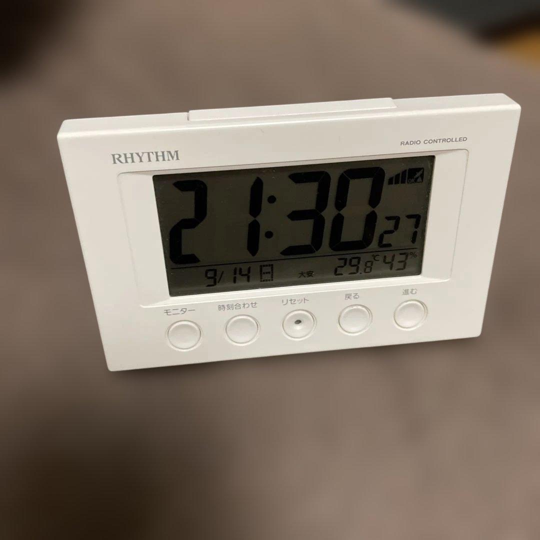 RHYTHM デジタル置時計 ホワイト