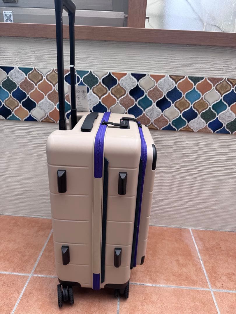 新品ace.TOKYO フロントオープン 軽量 32L テオフィールド機内