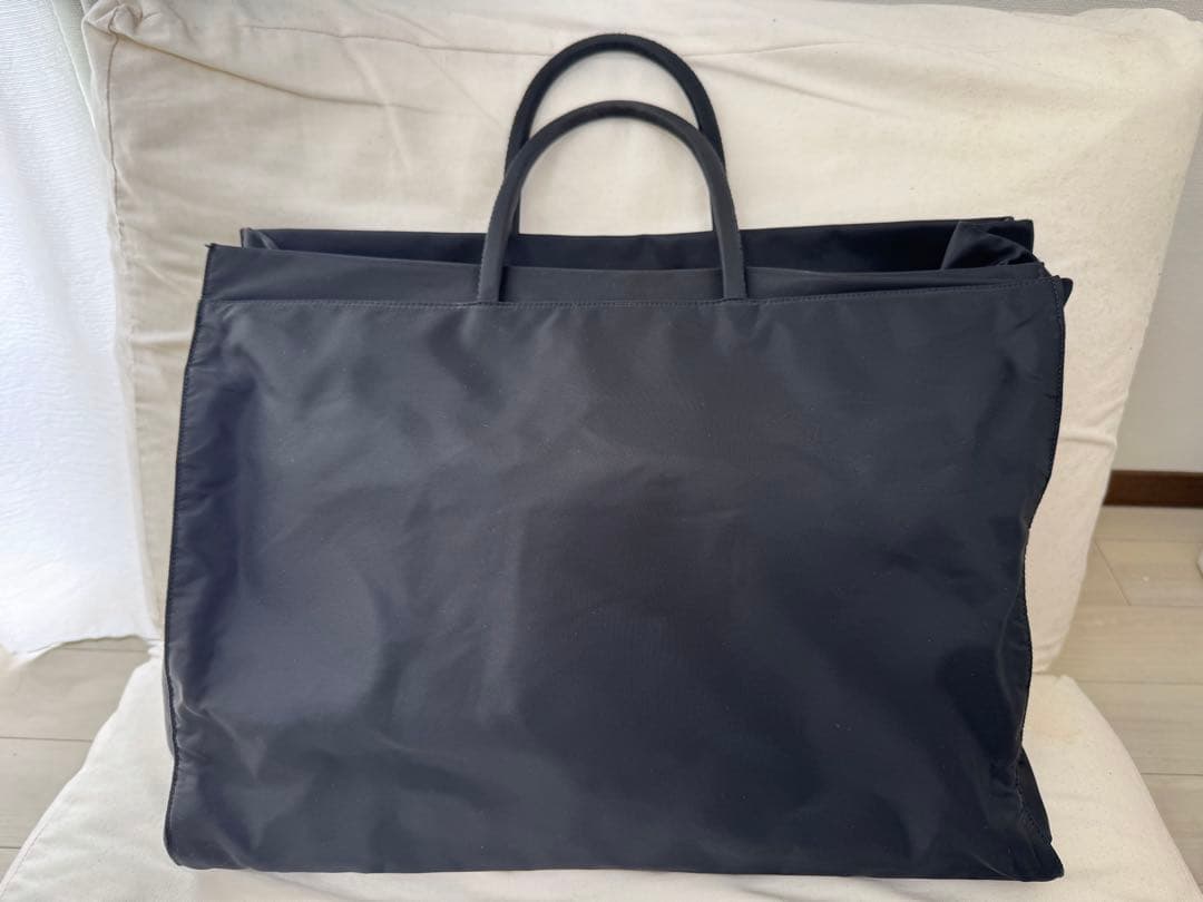 PRADA ブラック トートバッグ　大容量