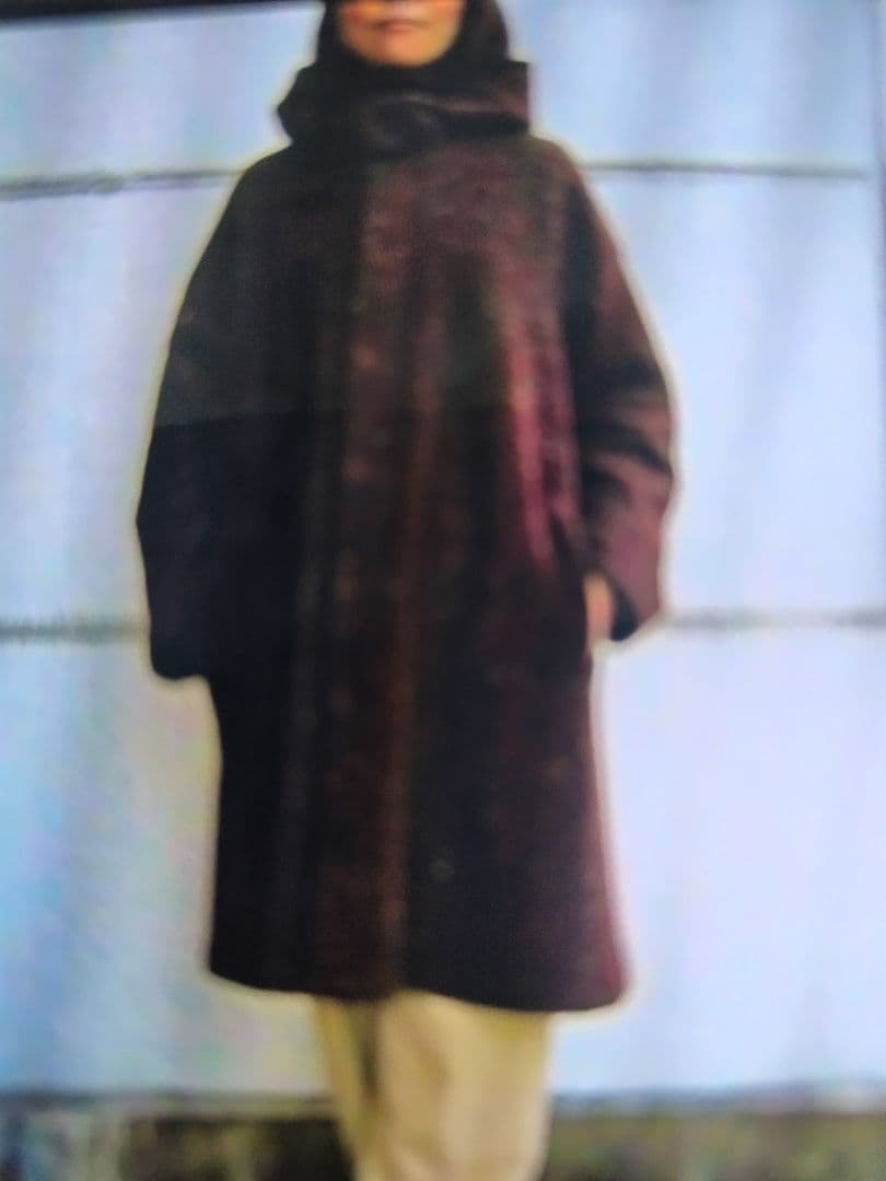 美品、ヨーガンレール　ネップツイードの軽くて暖かいコート2022 ブラウン